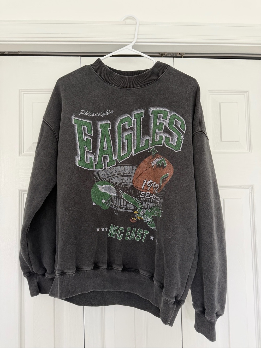 Abercrombie & Fitch Philadelphia Eagles Graphic Crewneck Sweatshirt / S